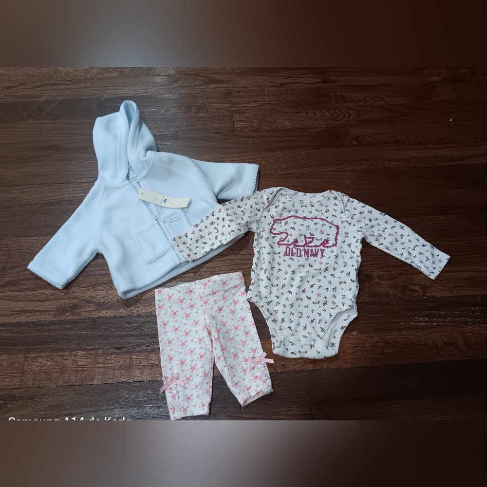 Baby clothes